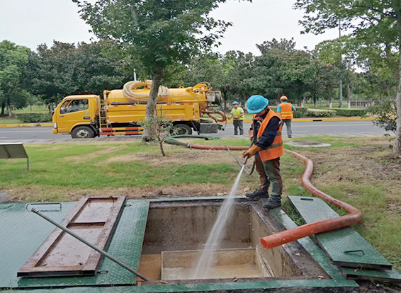 龙江镇化油池清理