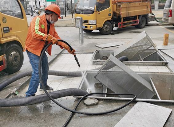 龙江镇隔油池清理