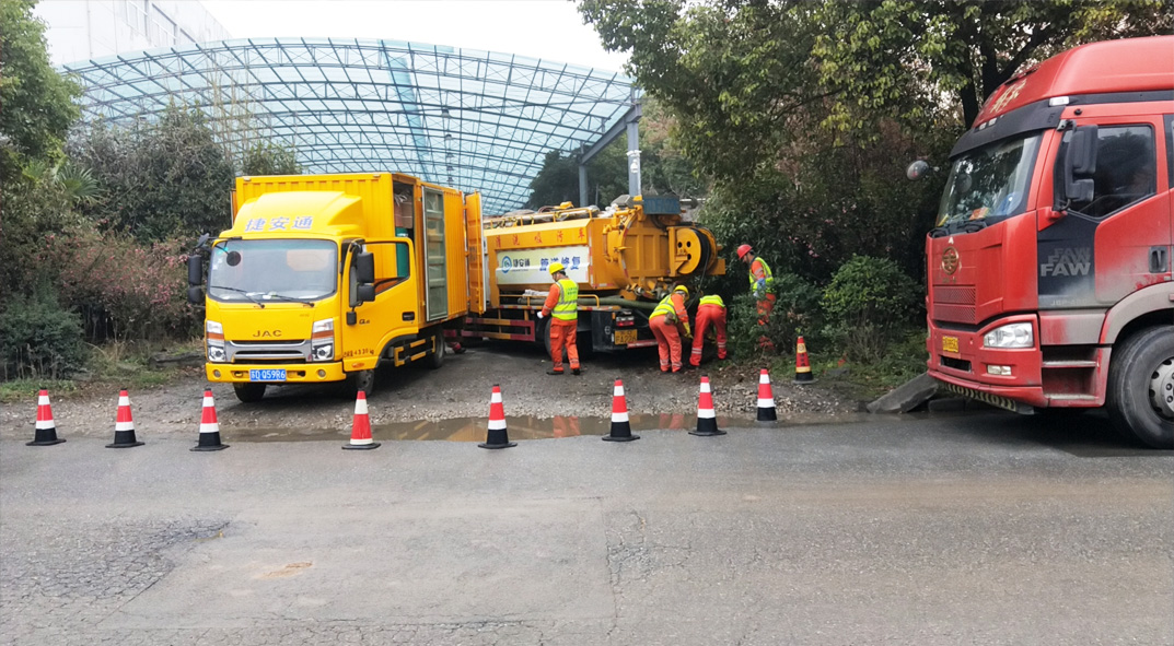 龙江镇成区雨污水管网“四位一体”检测疏通项目